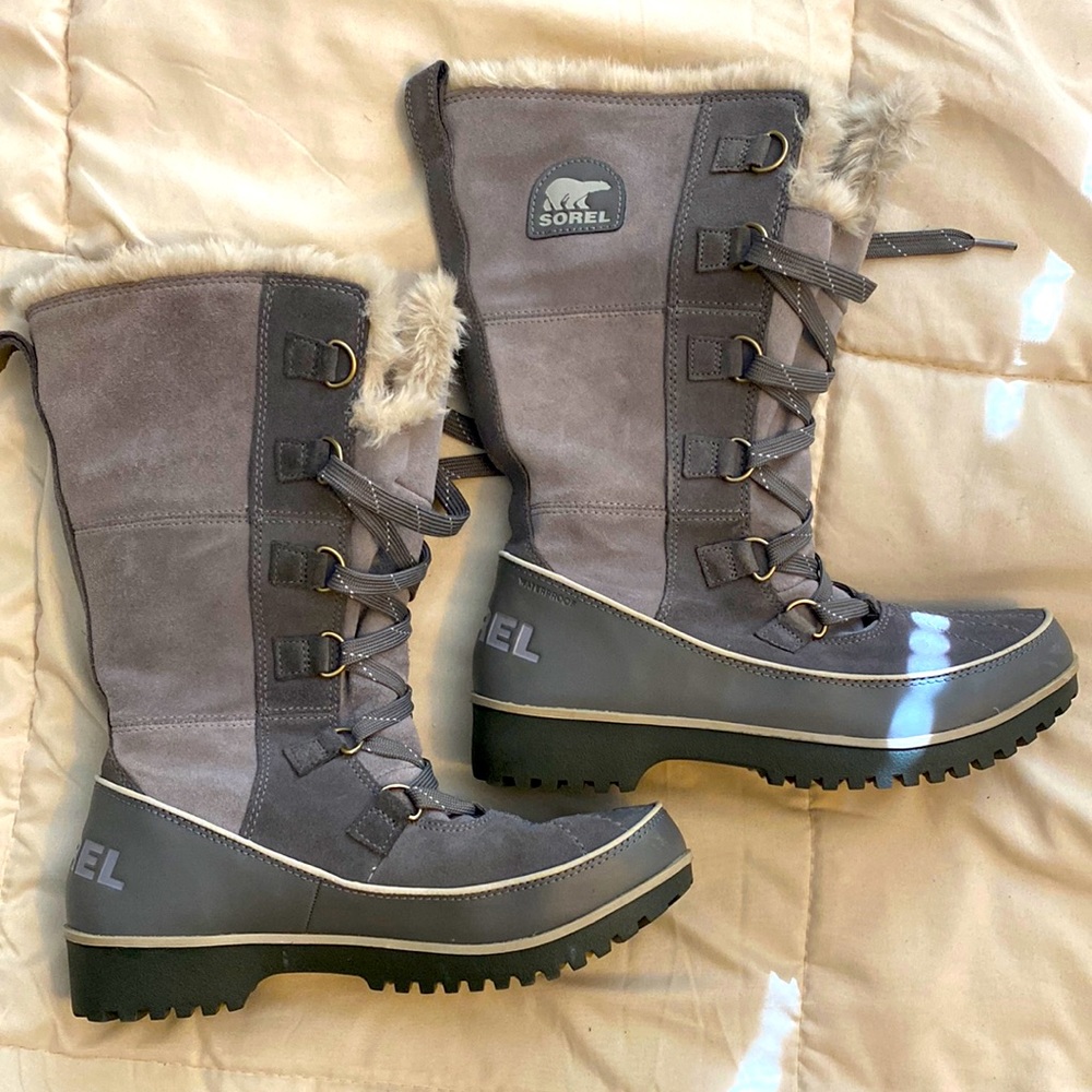 Sorel Snow Boots with Fur